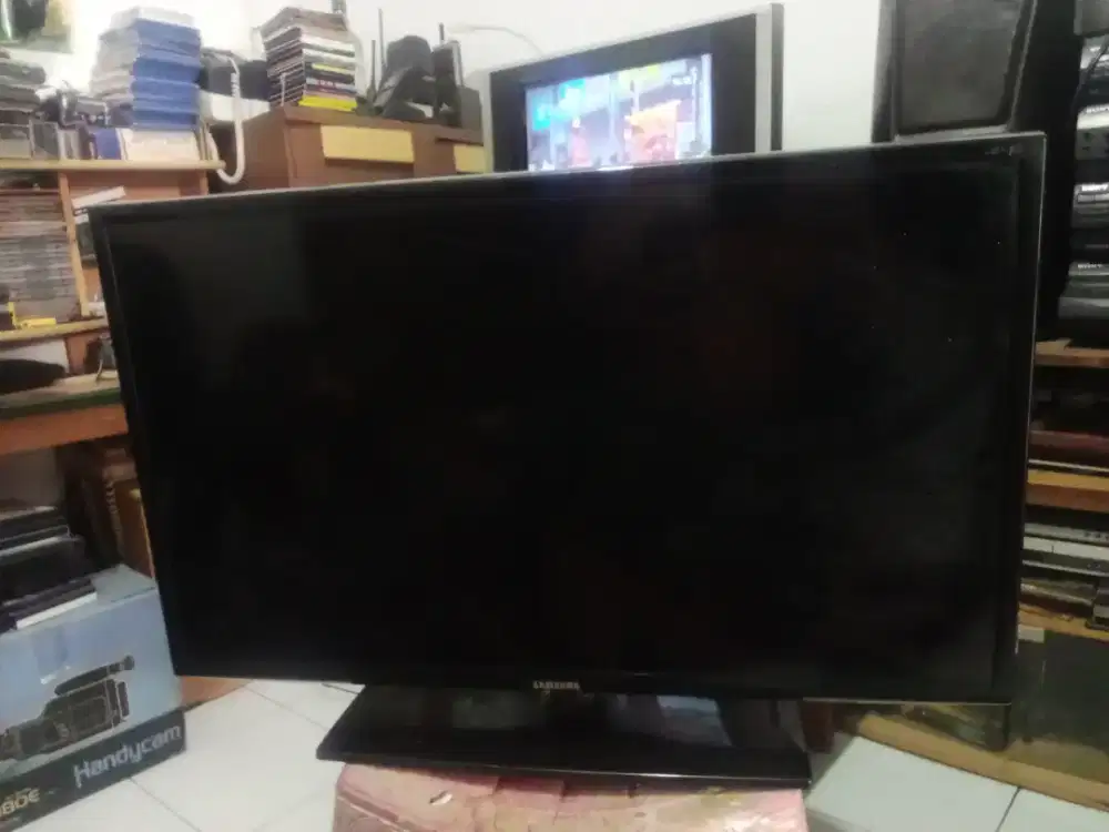 SAMSUNG LED tv 32 inchi minus
