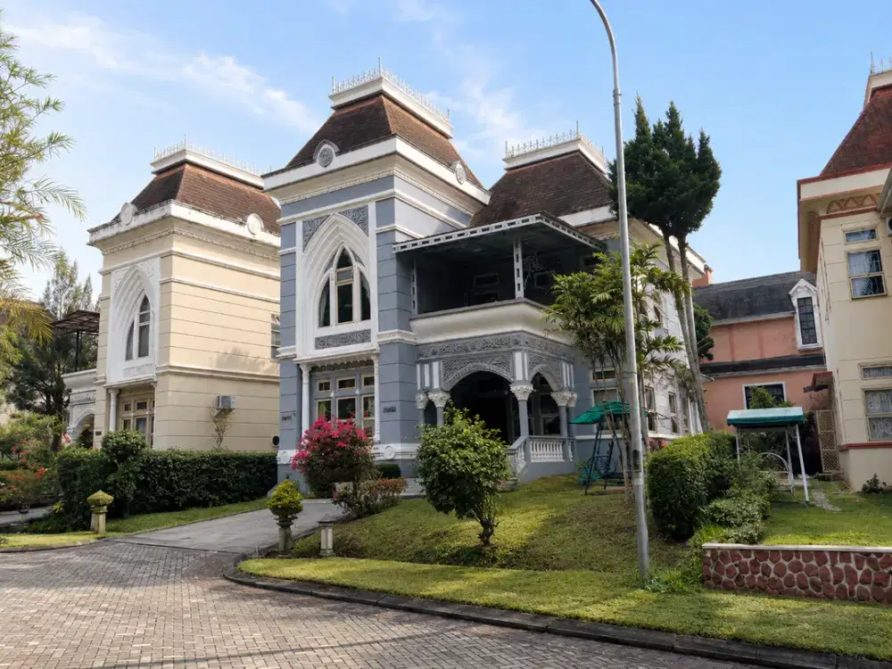 Villa Type Victorian Cantik Dijual di Cianjur Udara Sejuk