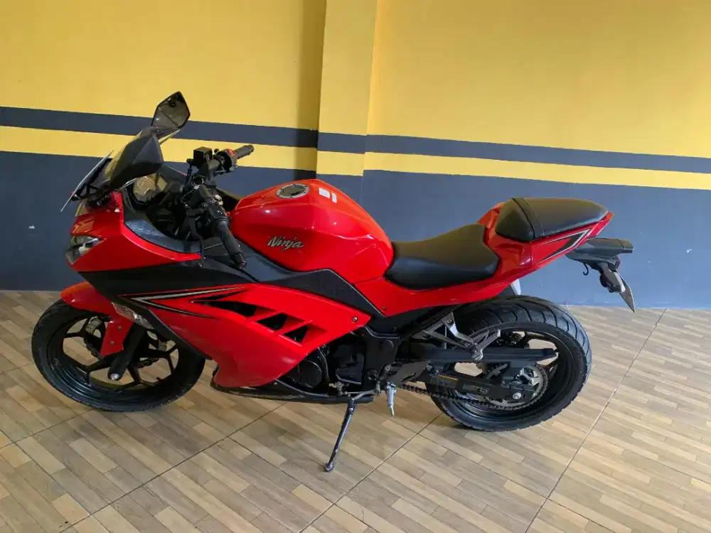 Kawasaki ninja 250R 2016 Km 1rb