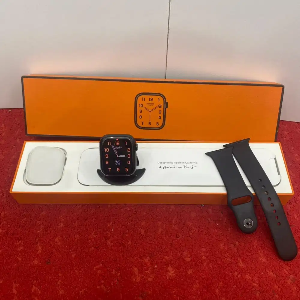 Apple watch Hermes Series 7 45mm Space Black