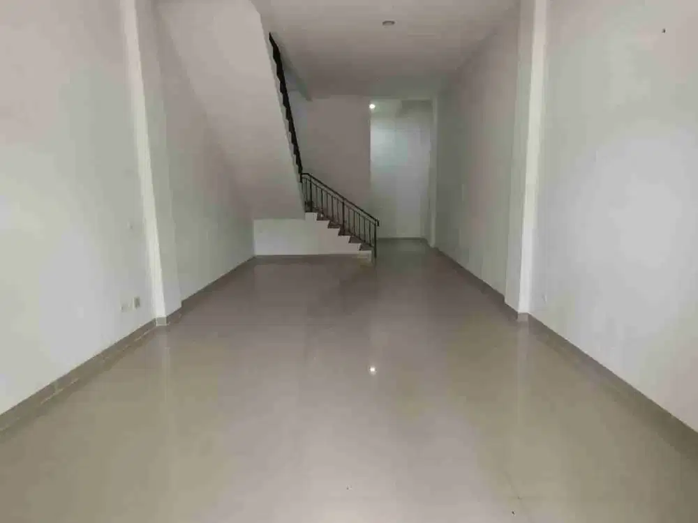 Disewakan Ruko Golf Island Pantai Indah Kapuk Jakarta Utara Rapih Siap Huni