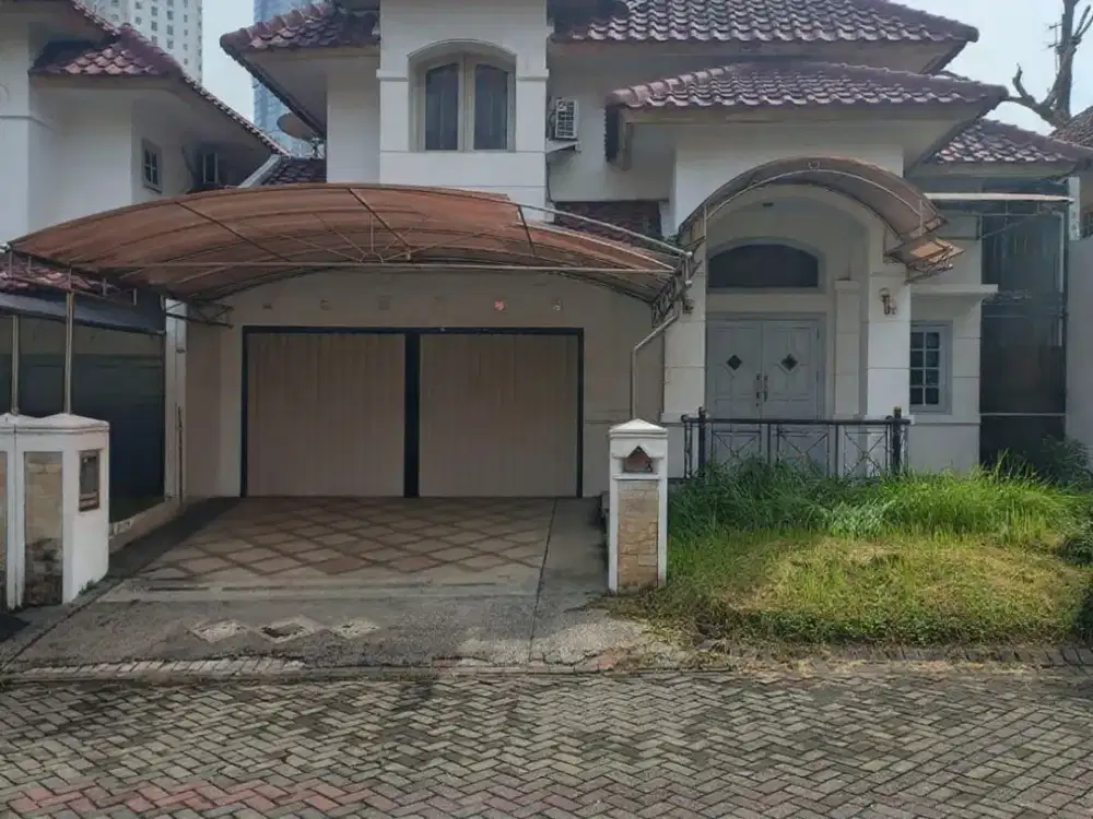 Rumah Pakuwon Indah Cluster Terdepan 2 Kamar Tidur Utama Furnish