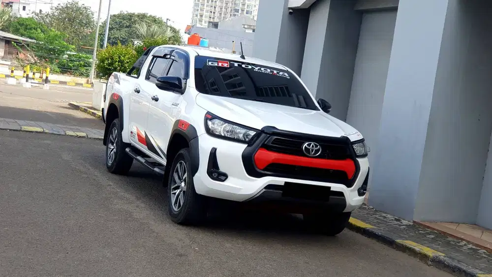 [ 4X4 ] Toyota Hilux E DC Double Cabin MT Manual 2022/2023