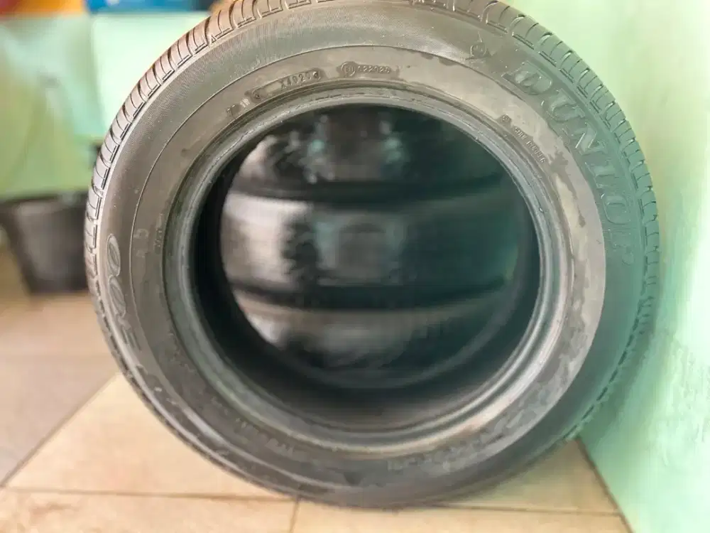 Dijual 4 ban ukuran 185/65 R15 dengan kondisi terawat dan siap pakai.