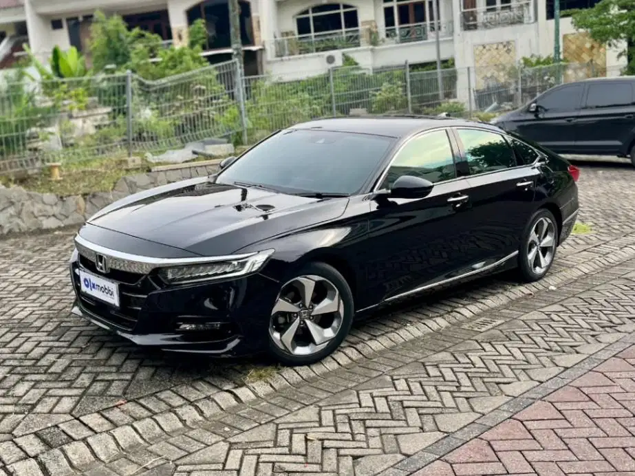 Low KM Honda Accord 1.5 Bensin-AT 2019 Hitam WRNA
