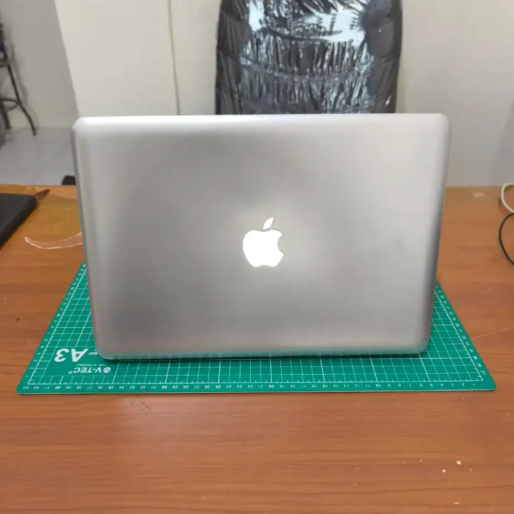 MacBook Pro 13 Mid 2012 – Masih Mulus & Siap Pakai!