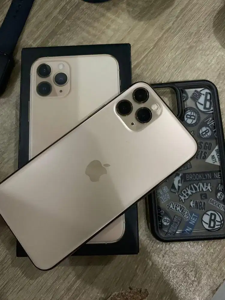 mahar 4.000.000 iphone 11 pro 64GB Allop bh 77%  (NOMIN) kel hp+dus