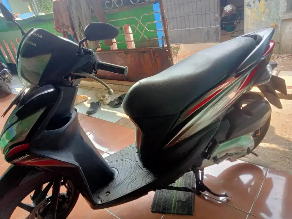 Honda spacy hitam 2011 ,