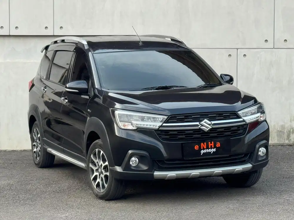 Suzuki XL-7 Alpha 1.5 Automatic 2022.. eNHa garage Semarang..