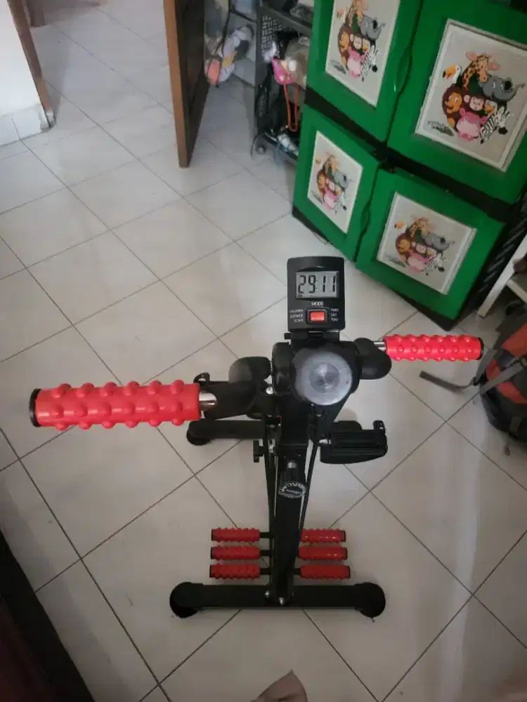 Alat terapi stroke kaki tangan