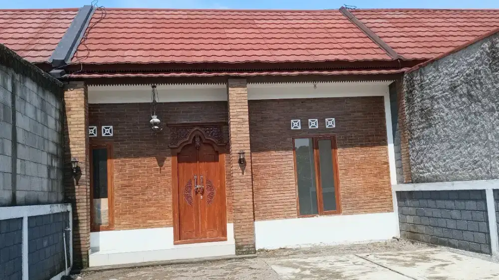 Disewakan rumah baru.