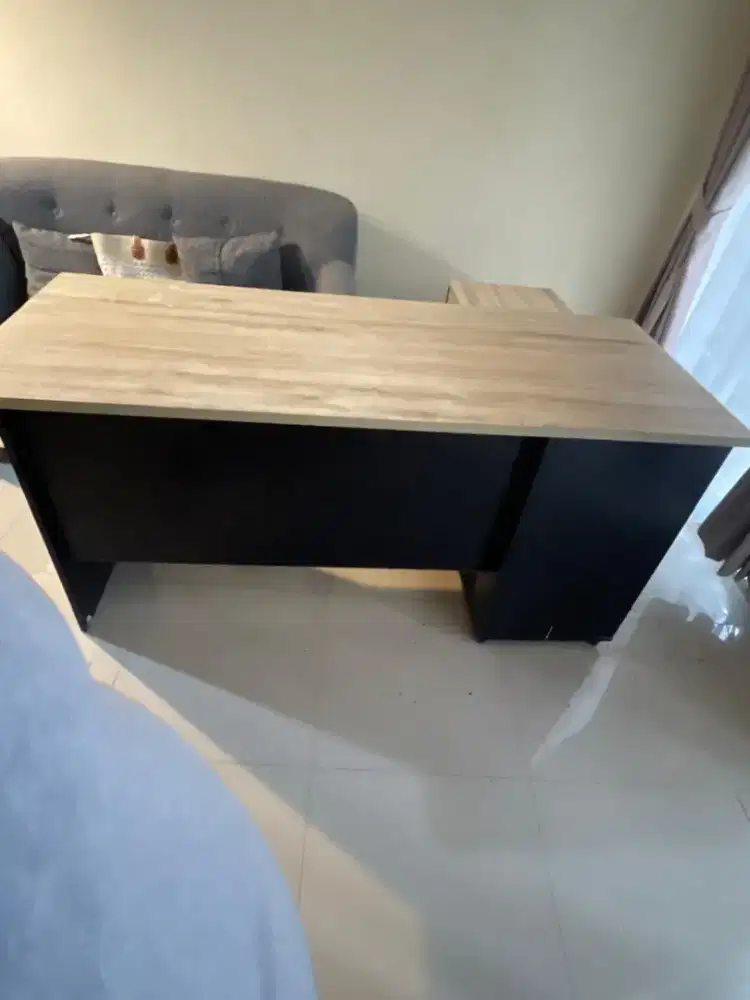 Meja Kerja kondisi muluss