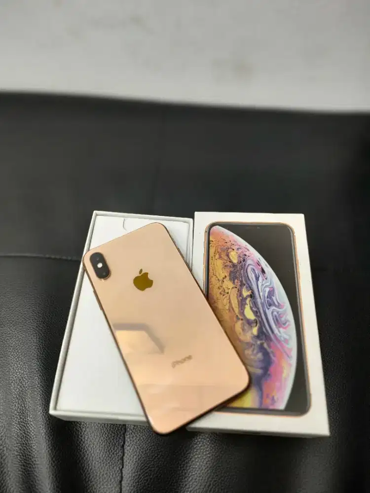 iPhone Xs 64GB Gold