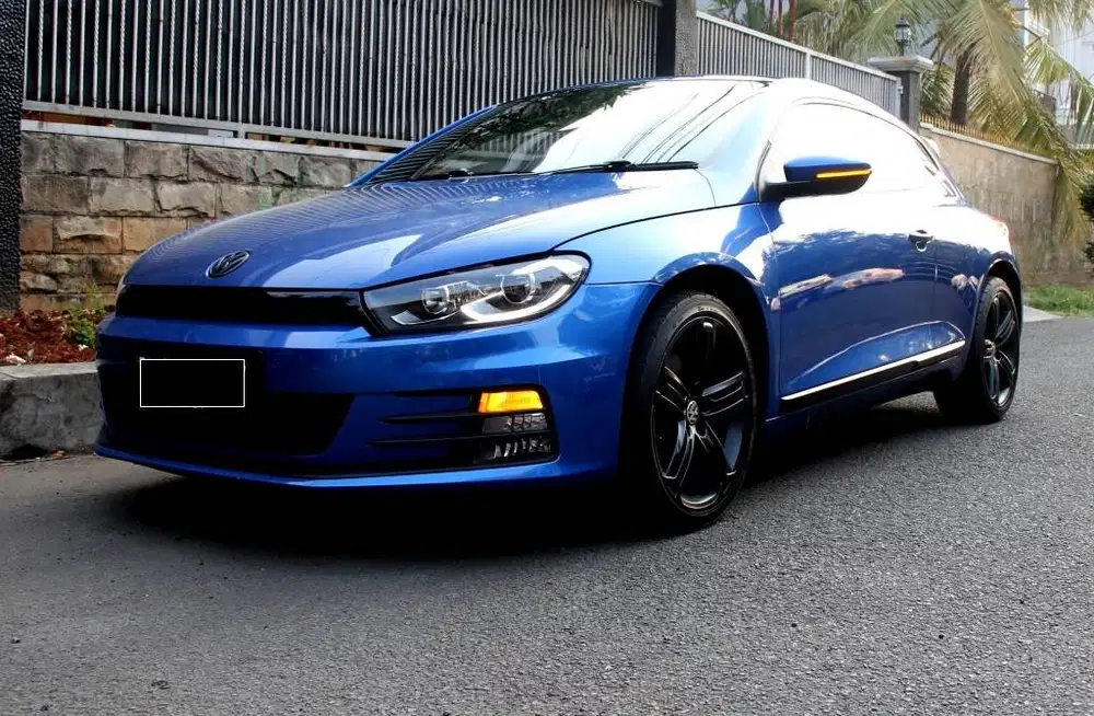 SCIROCCO VW R-LINE 1,4TSI  Low KM iSTIMEWA