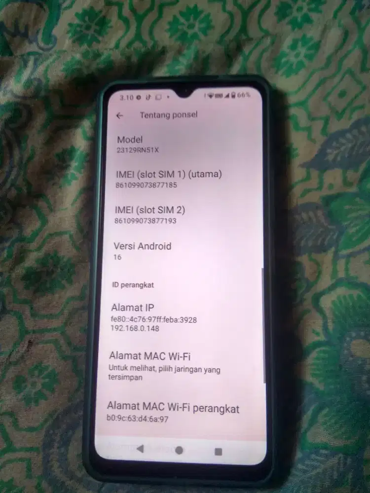 Redmi A3, Ram 4 / 128GB.