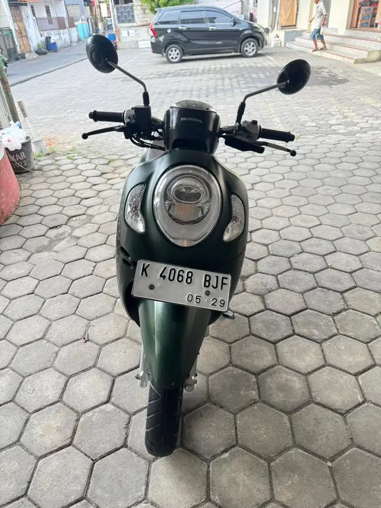 Scoopy Prestige iss 2024 Hijau