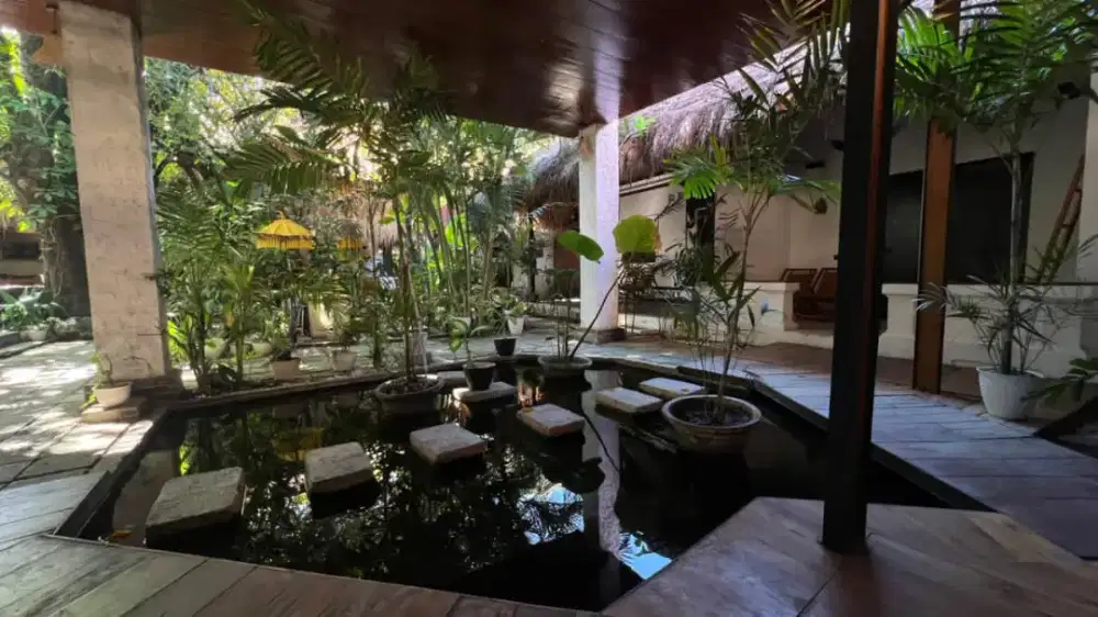 PRIME SEMINYAK LEASEHOLD VILLA – 6BR | 2 MIN WALK TO BEACH | 25 YEARS