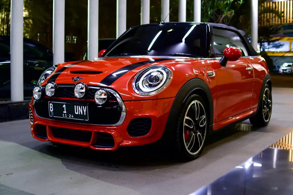 Mini Cooper JCW 2.0 Cabriolet 2019