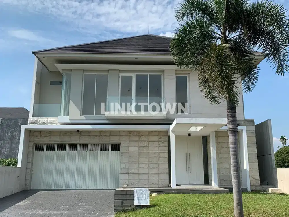 Rumah 2 Lantai Bergaya Modern di Raffles Garden Citraland Surabaya Barat