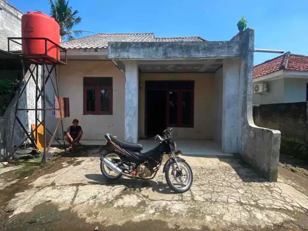 RUMAH KAMPUNG MURAH DAN STRATEGIS SIAP HUNI DI DESA CIBADUNG BULAK SAGA GUNUNG SINSUR