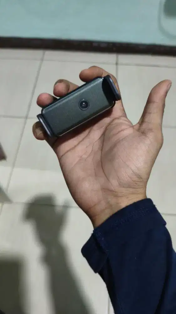 Holder hp mobil elektrik