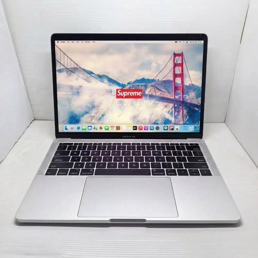 APPLE MACBOOK PRO 2017 CTO  I7 8/512 SILVER NO MINUS MULUS CC 20 DUAL