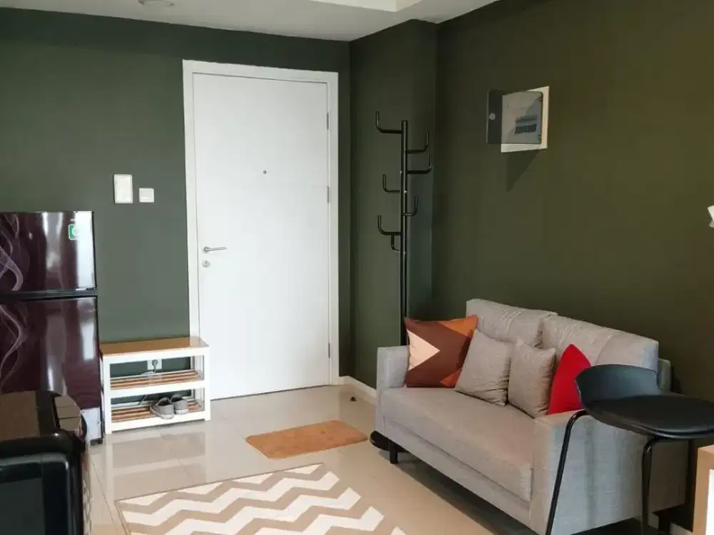 DISEWAKAN APARTEMEN 2BR  PARAHYANGAN RESIDENCE FURNISH