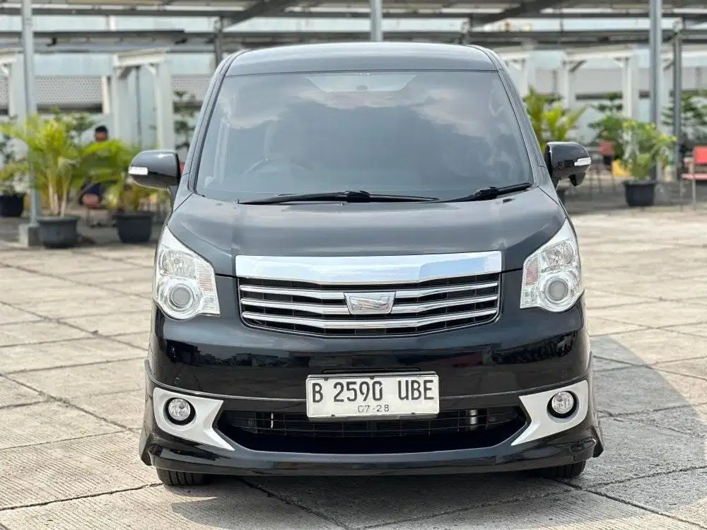 Toyota Nav 1 V 2.0 2013 At Pajak Bulan 7/2027 Panjang