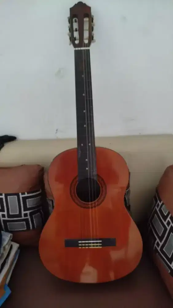 Gitar yamaha classis c330