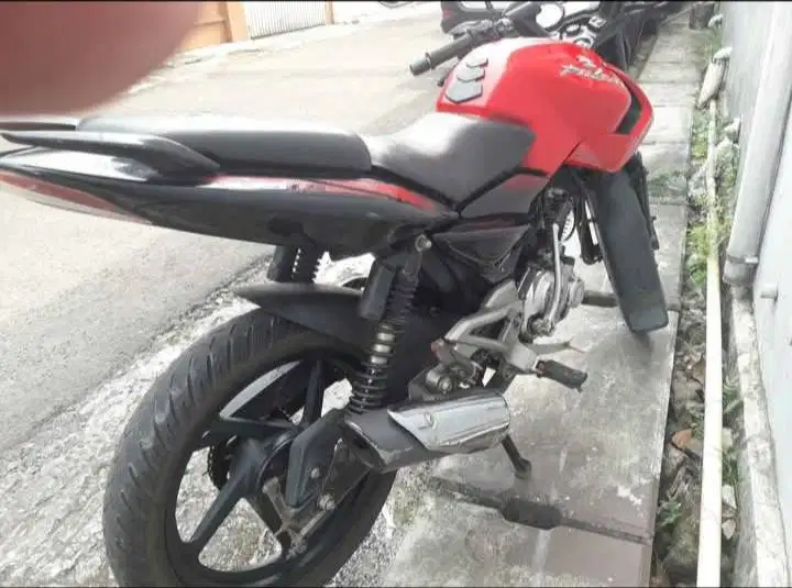 Bajaj pulsar 135, tahun 2012