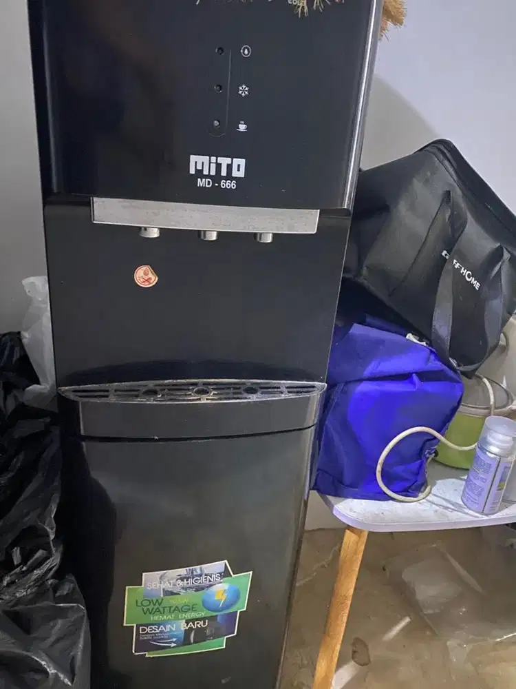 Dispenser Berdiri Mito