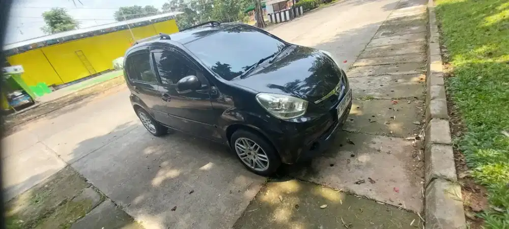 SIRION DELUXE HITAM TH 2012