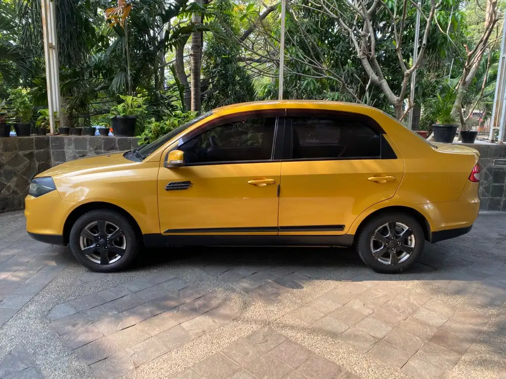 Proton Saga 2012 Bensin