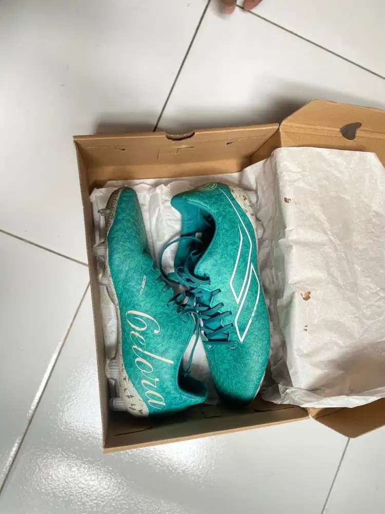 sepatu bola mils gelora sandy wals
