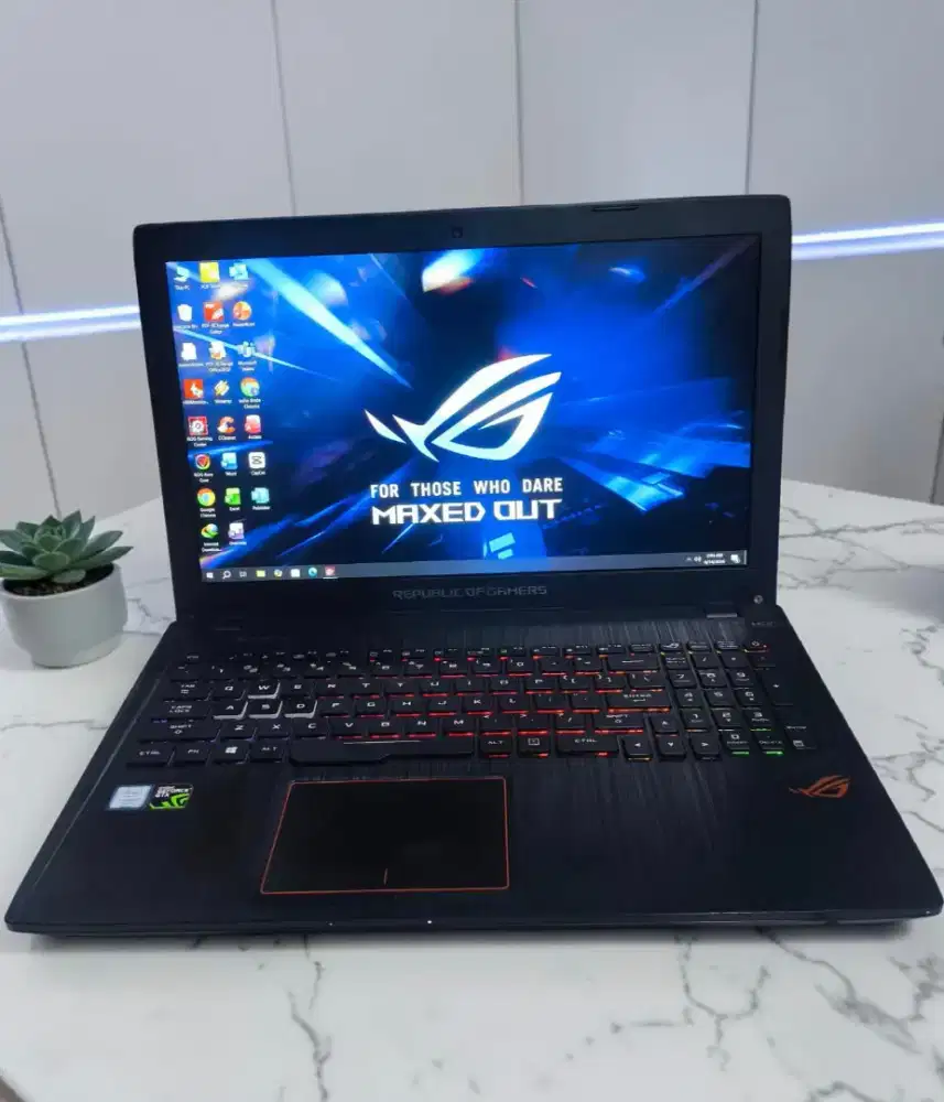 Laptop Gaming ASUS ROG GL553 Core i7 Ram 16gb Ssd+Hdd Dual Vga COD