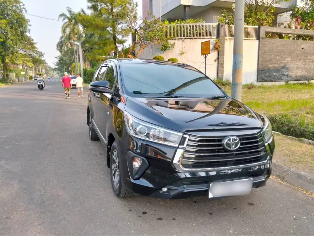 Toyota Innova Reborn V bensin th 2021 A/T