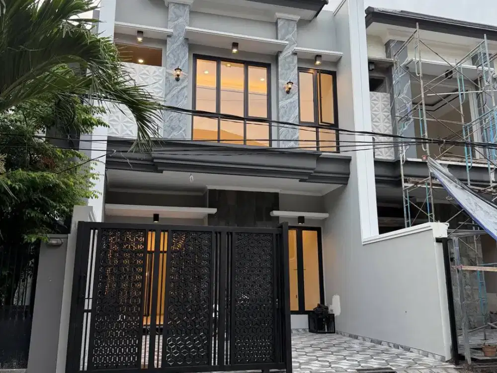 Dijual rumah american classic babatan pantai kenjeran