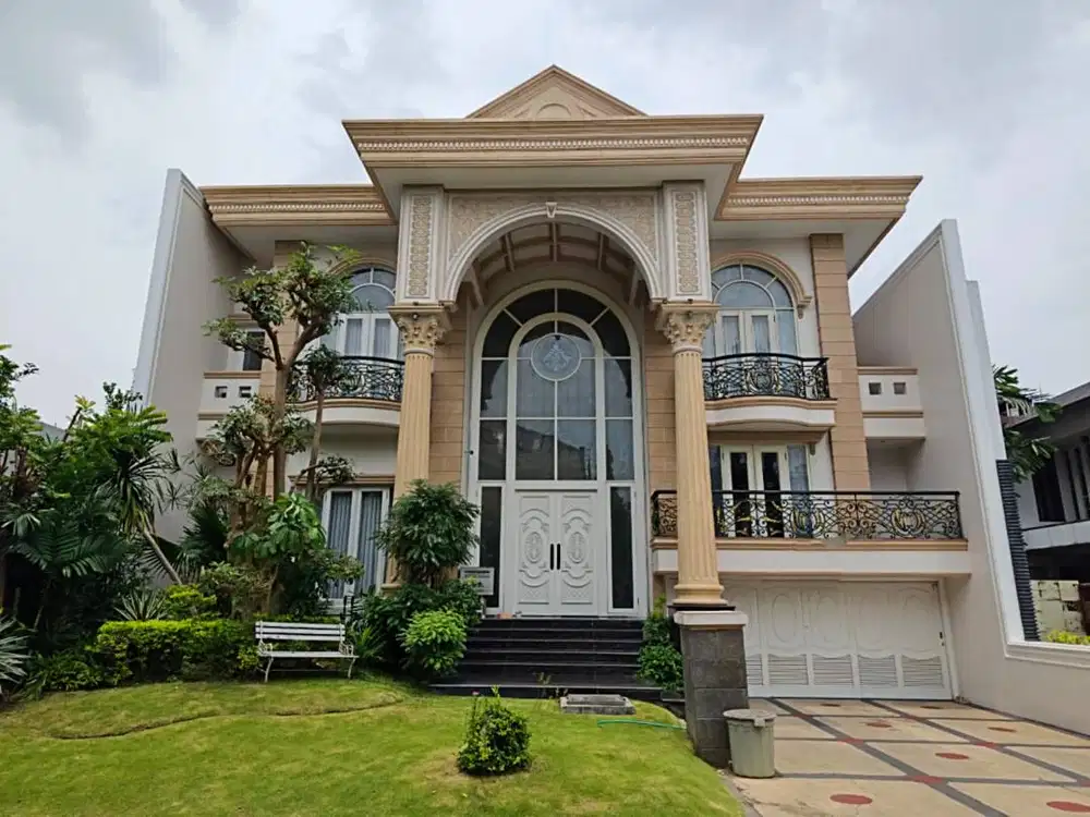 Dijual Rumah Mewah Classic di Villa Bukit Regency Pakuwon Indah