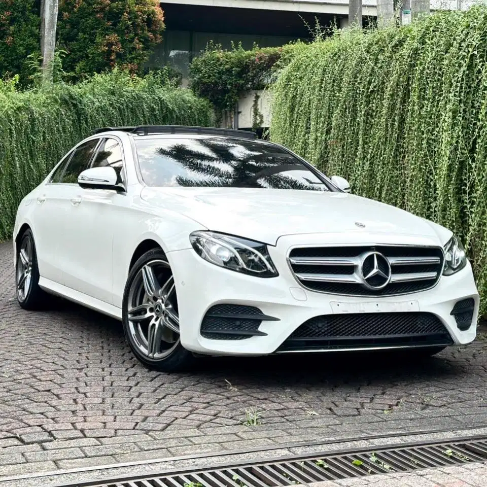 (CASH) Mercedes Benz E300 AMG W213 2018