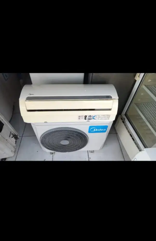 AC midea 1pk ori