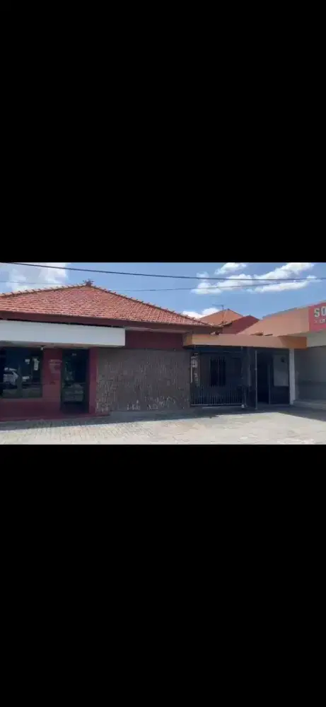 DIJUAL RUMAH STRATEGIS BAGUS DAN LUAS