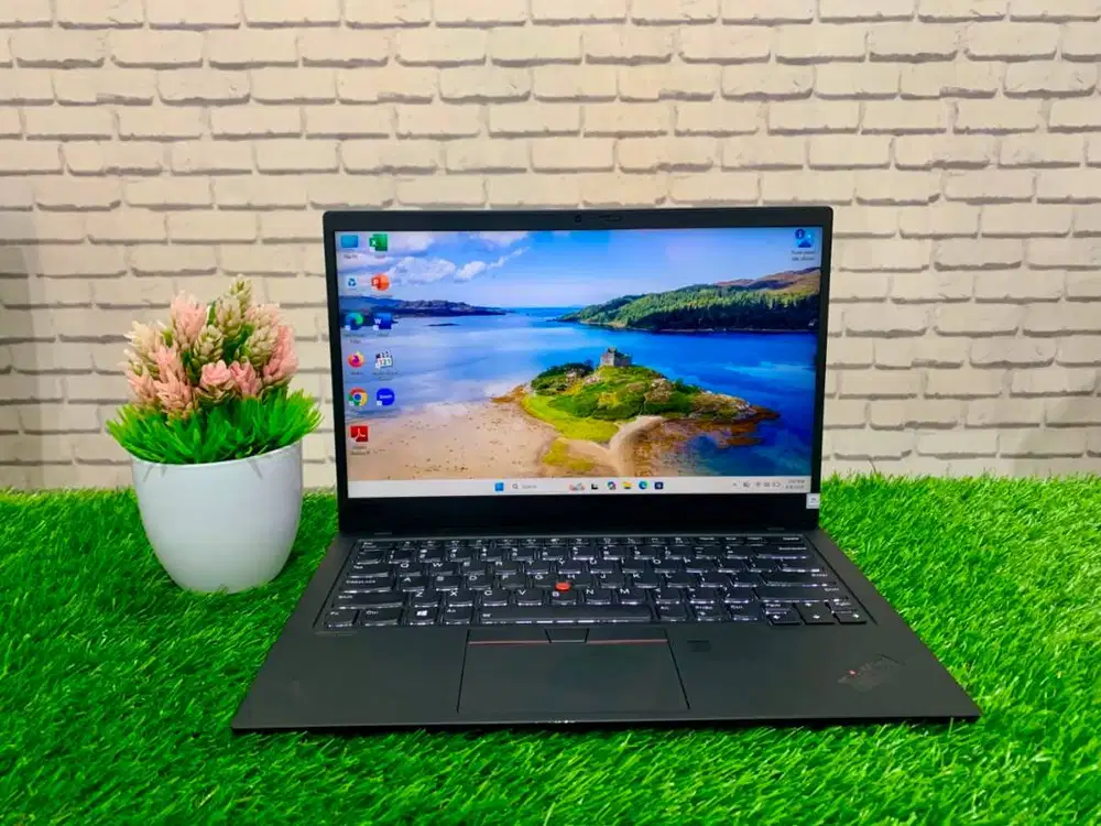 Thinkpad X1 Carbon Intel Core i5-10310U/ RAM 8GB/ SSD 256GB