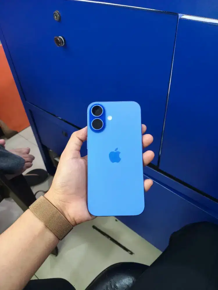Seken iphone 16 128gb Garansi On September 2026