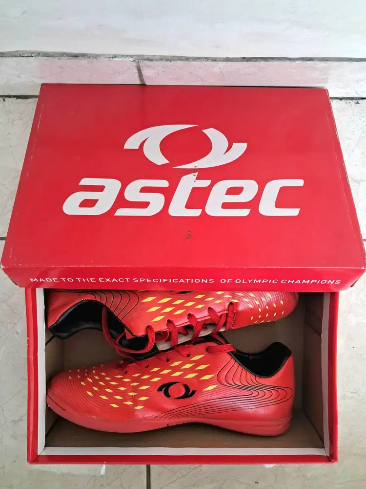 Sepatu Sepakbola Indoor Anak ASTEC HIVE Size 34, 21.5cm Original