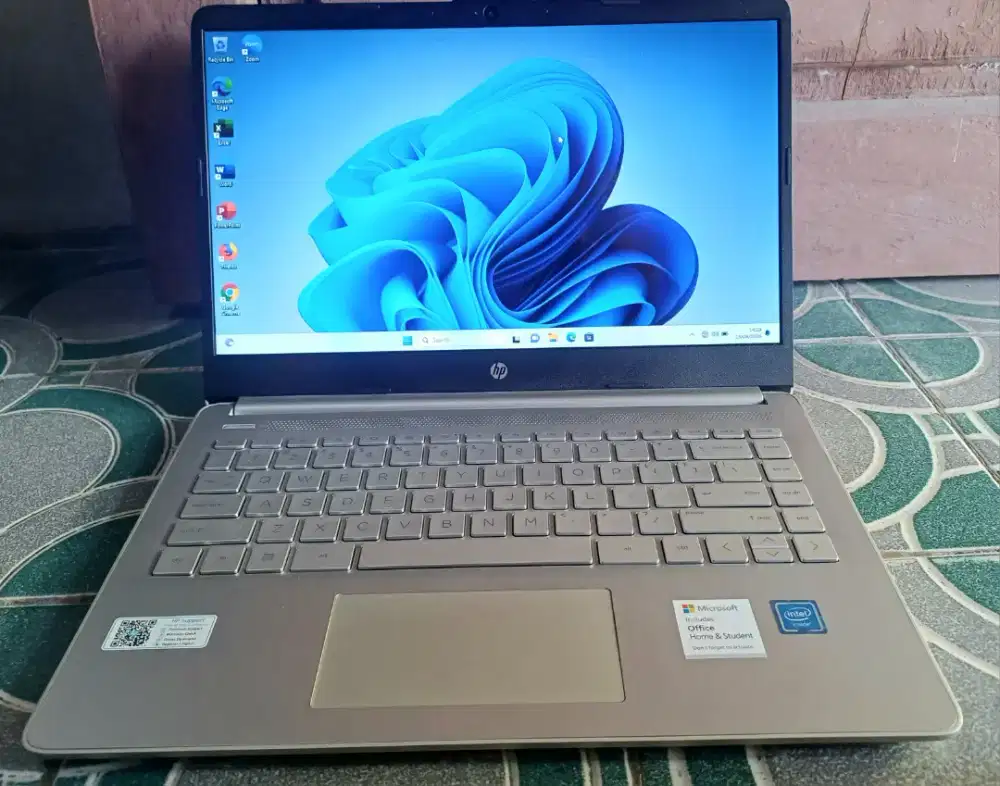 Laptop HP 14s Keyboard nyalah