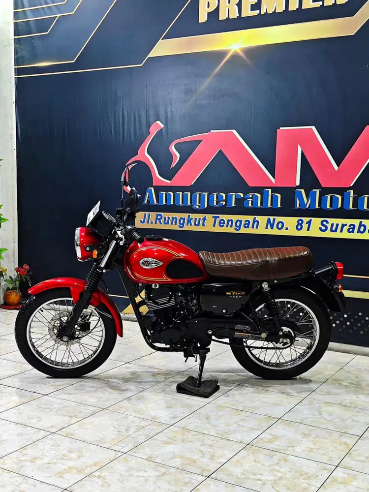 Kawasaki W 175 SE TH odo 8rb 2023 anugerah motor rungkut
