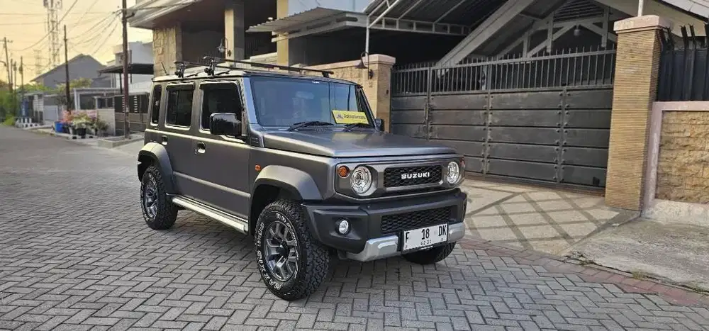 Jimny 5 doors th 2026 km 2rb ,nopol 2angka, full PPF abu, ban besar