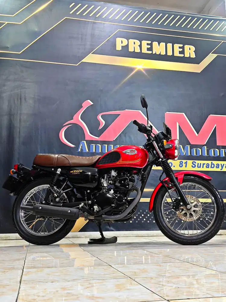 Kawasaki W 175 SE TH odo 8rb 2023 merah cakep