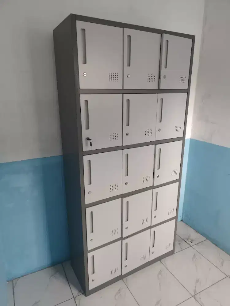 Loker Importa 15 pintu LC-15P MS