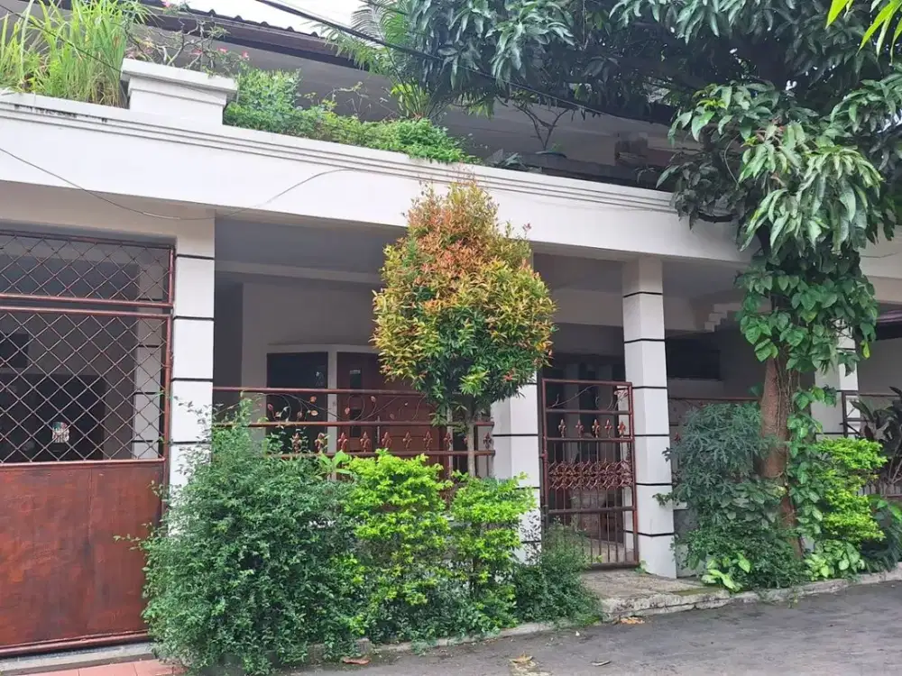Dijual Rumah 2 Lantai Posisi Hook Siap Huni Lokasi di Komplek Nata Endah 2 Bandung
